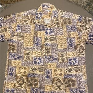 Via Veneto Cream and Blue Casual Beachy Button Down Shirt